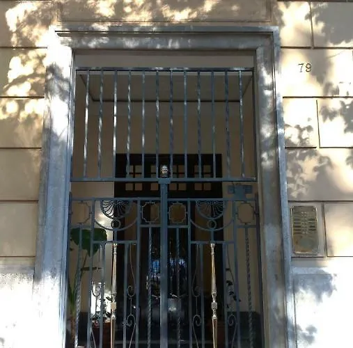 Apartment Flat Six