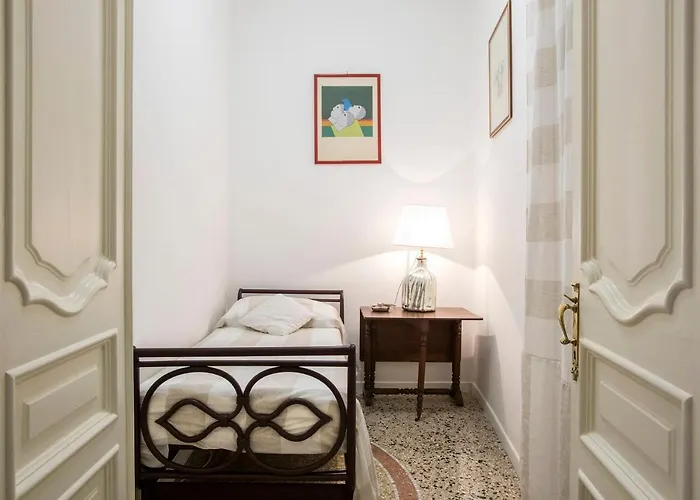 Apartment Flat Six