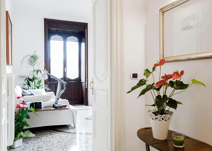 Flat Six Apartment