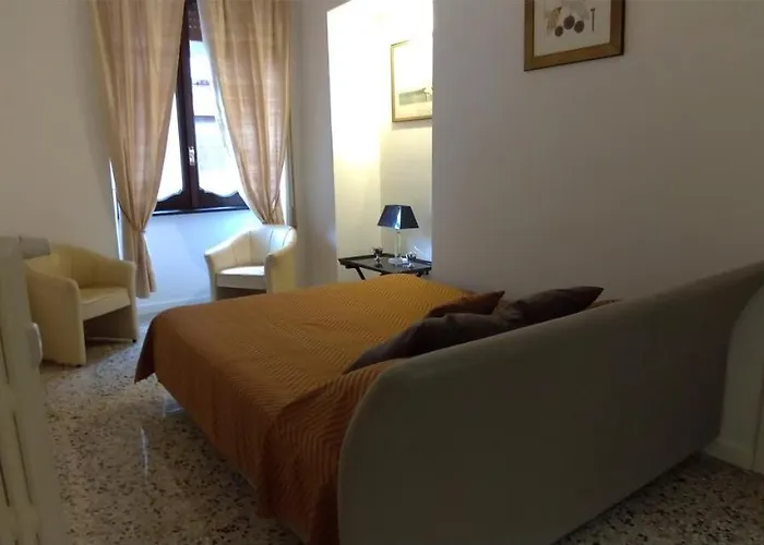 Flat Six Apartment